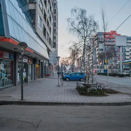 In Out Albania Cozy Daire